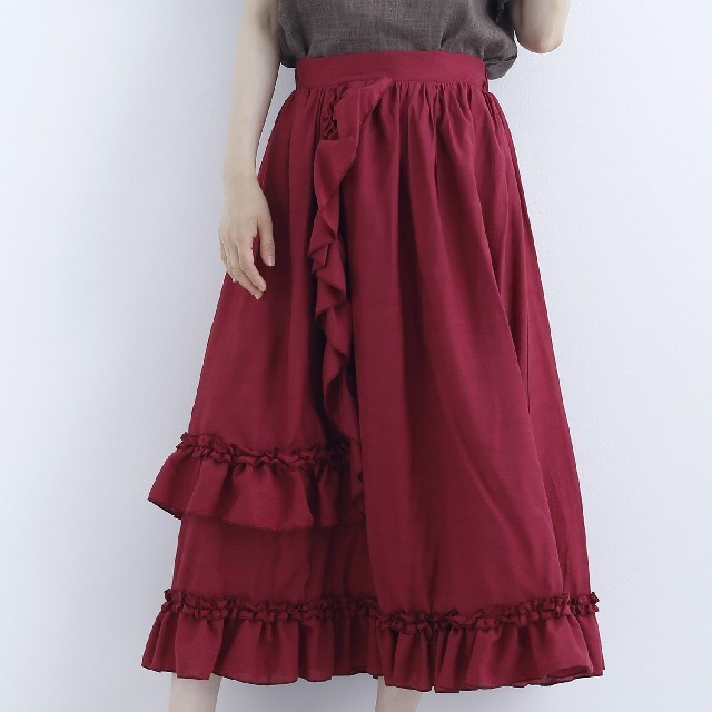 merlot(メルロー)の新品タグ付き　メルロー　クラシカル　スカート　　ワイン　赤　アクシーズファム　系 レディースのスカート(ロングスカート)の商品写真