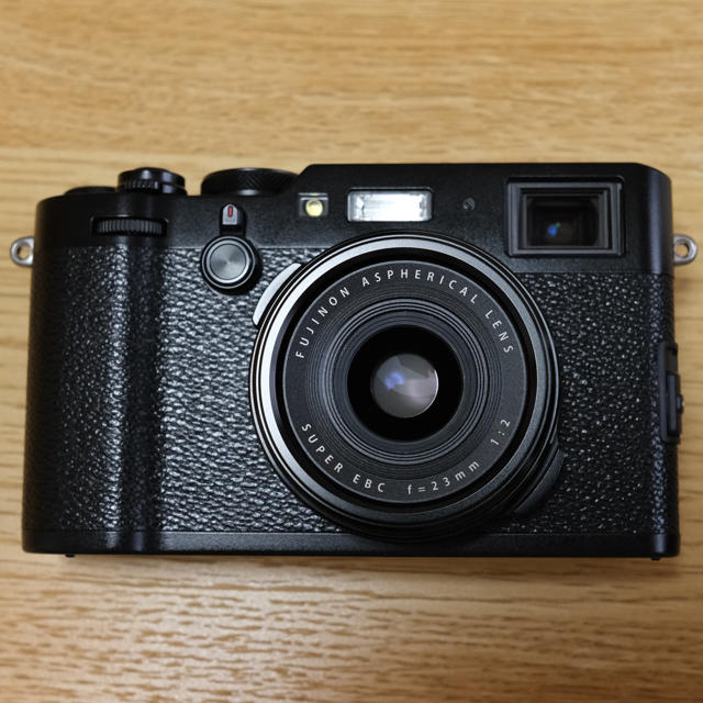 超美品　FUJIFILM X100F BLACK