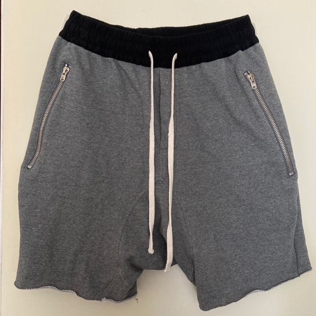 FEAR OF GOD(フィアオブゴッド)のなお様 mnml / LAX SWEATSHORTS / S メンズのパンツ(ショートパンツ)の商品写真