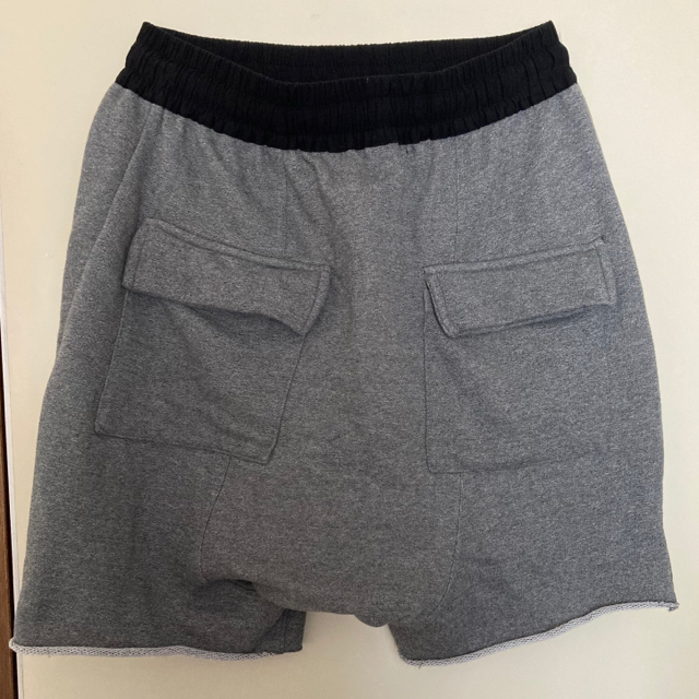 FEAR OF GOD(フィアオブゴッド)のなお様 mnml / LAX SWEATSHORTS / S メンズのパンツ(ショートパンツ)の商品写真