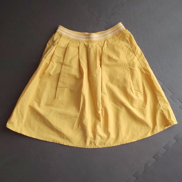 UNIQLO(ユニクロ)のにゃんこしっぽ様専用    UNIQLO  キッズスカート キッズ/ベビー/マタニティのキッズ服女の子用(90cm~)(スカート)の商品写真
