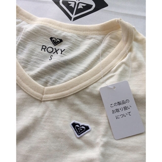 ロキシー(Roxy)のシリーズラスト1着【新品・コットン100％】ロキシー ROXY ロゴ Tシャツ(Tシャツ(半袖/袖なし))