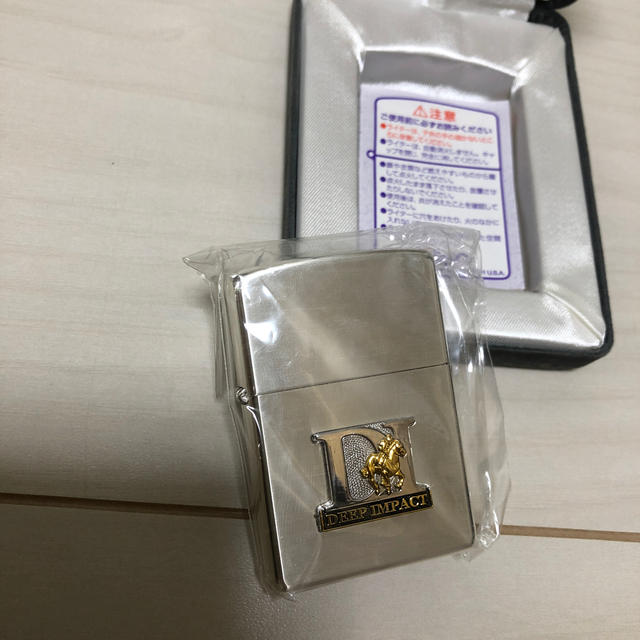 ZIPPO(ジッポー)のJRA 競馬 zippo ライター ディープインパクト 新品未使用 ケース入り メンズのファッション小物(タバコグッズ)の商品写真