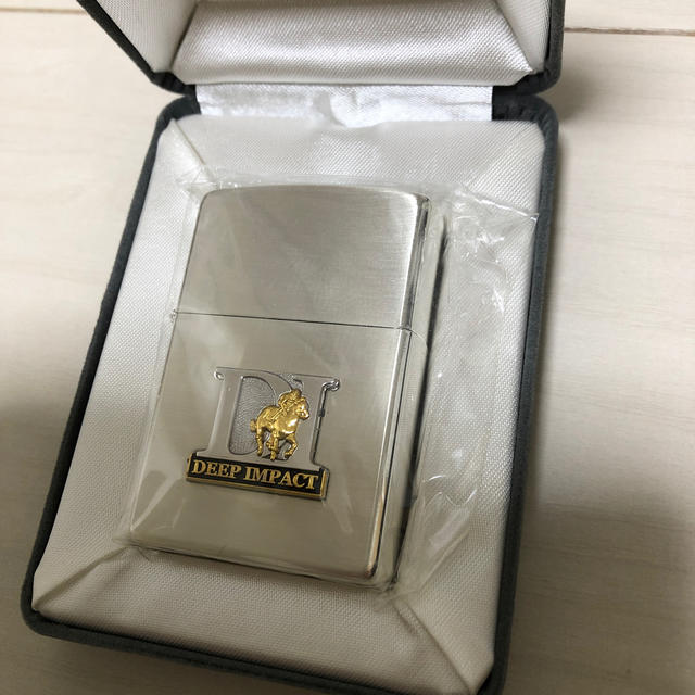 ZIPPO(ジッポー)のJRA 競馬 zippo ライター ディープインパクト 新品未使用 ケース入り メンズのファッション小物(タバコグッズ)の商品写真