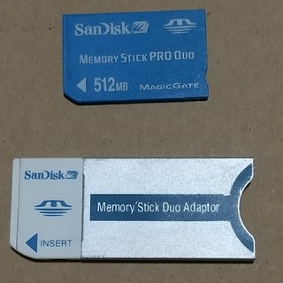サンディスク(SanDisk)のメモリースティックPRO Duo + Duo アダプター(その他)