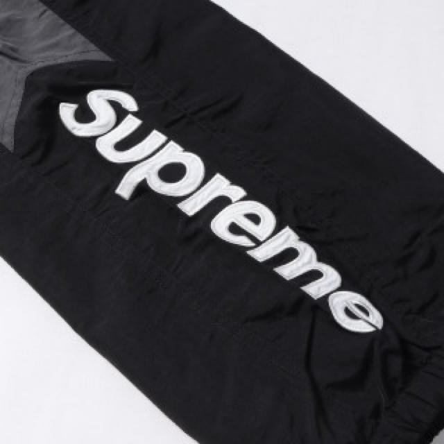 Supreme(シュプリーム)の【新品未使用】Supreme Side Logo Track Pant Mサイズ メンズのパンツ(ワークパンツ/カーゴパンツ)の商品写真