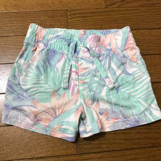 カーターズ(carter's)のcarter's✴︎ボタニカル柄ショートパンツ✴︎2t・90(パンツ/スパッツ)