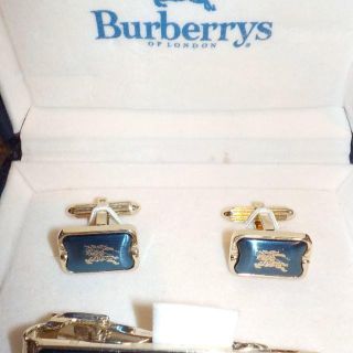 バーバリー(BURBERRY)の【Burberrys】タイピン・カフスセット(ネクタイピン)