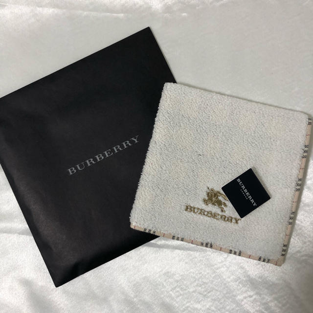 BURBERRY(バーバリー)のバーバリーのタオルハンカチ2枚セット レディースのファッション小物(ハンカチ)の商品写真