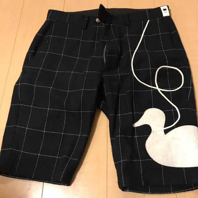 THOM BROWNE(トムブラウン)のコエとトムブラウンのコラボパンツ メンズのパンツ(ショートパンツ)の商品写真