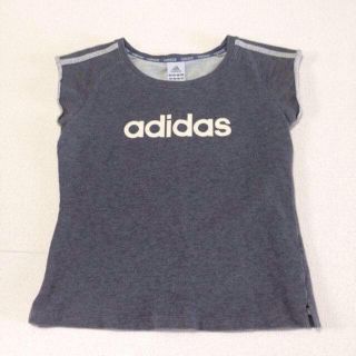 アディダス(adidas)のカジュアル♡"アディダス　値下げ(Tシャツ(半袖/袖なし))