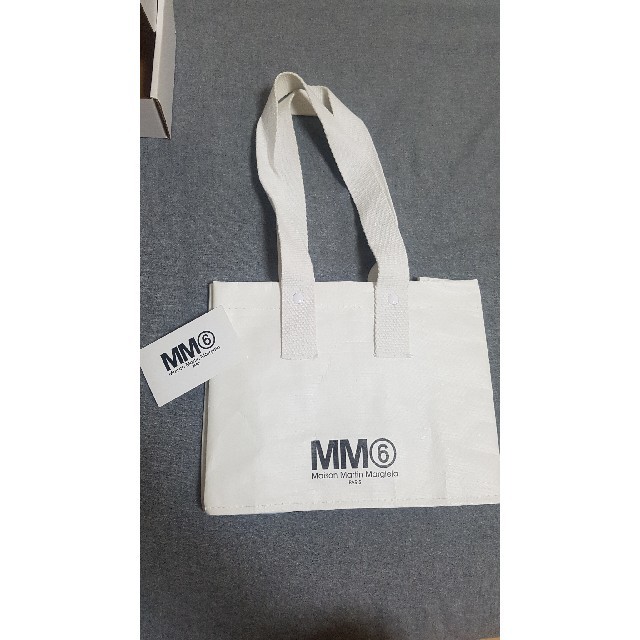 MM6(エムエムシックス)のMM6 エムエムシックス ショッパーショップバック 25*20*10 レディースのバッグ(ショップ袋)の商品写真