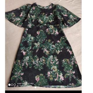 ザラ(ZARA)の【ZARA】花柄チュニック（インナー付き）(チュニック)