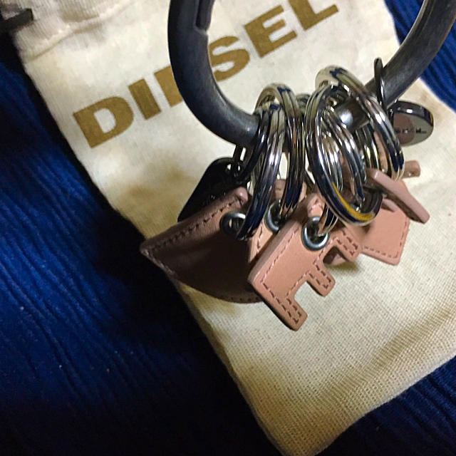 DIESEL(ディーゼル)のDIESEL ロゴキーリング レディースのファッション小物(キーホルダー)の商品写真