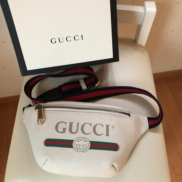 Gucci(グッチ)のgucci プリント スモール ベルトバッグ レディースのバッグ(ボディバッグ/ウエストポーチ)の商品写真