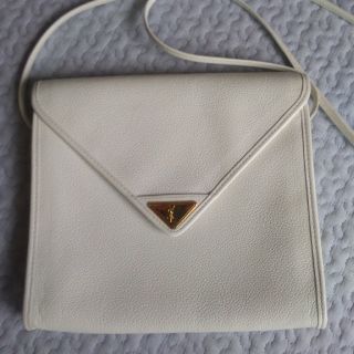 イブサンローラン(Yves Saint Laurent Beaute) 白 ショルダーバッグ イブサンローラン(Yves Saint Laurent Beaute) 白 ショルダーバッグ