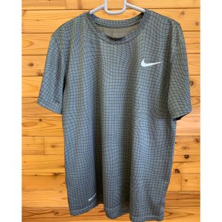 ナイキ(NIKE)の★最終値下げ★ ナイキ　人気ランニングＴシャツ(陸上競技)