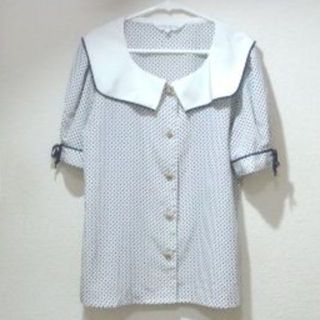 アクシーズファム(axes femme)のL ～ 2L ヴィンテージ ドット 夏らしいデザイン ブラウス  大きいサイズ(シャツ/ブラウス(半袖/袖なし))