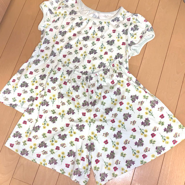 GU(ジーユー)のGU パジャマ　140 女の子 キッズ/ベビー/マタニティのキッズ服女の子用(90cm~)(パジャマ)の商品写真