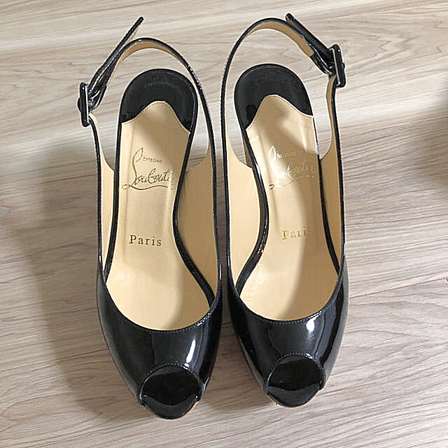 Christian Louboutin - 美品 クリスチャン ルブタン エナメル ウェッジソール サンダルの通販 by のん's shop