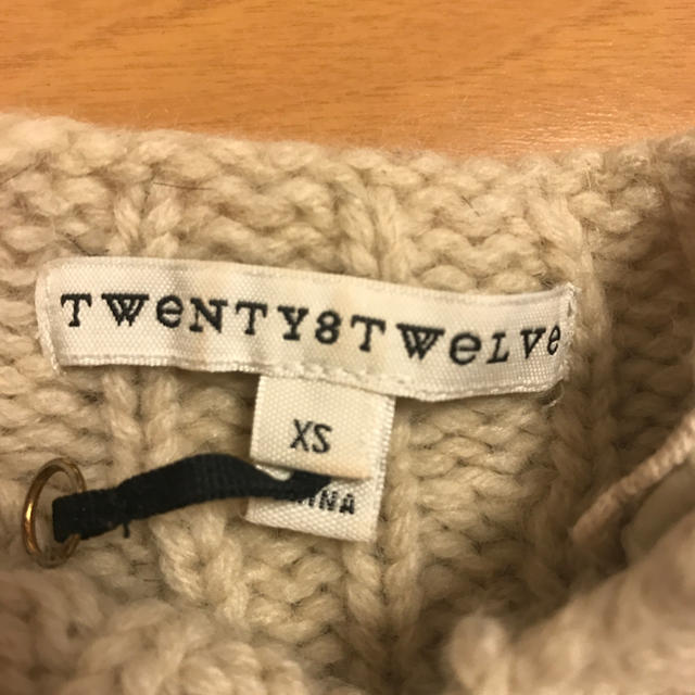 Twenty8Twelve by s.miller(トゥエンティーエイトトゥエルブバイエスミラー)のTWENTY8TWELVE ホワイトニット☆ レディースのトップス(ニット/セーター)の商品写真