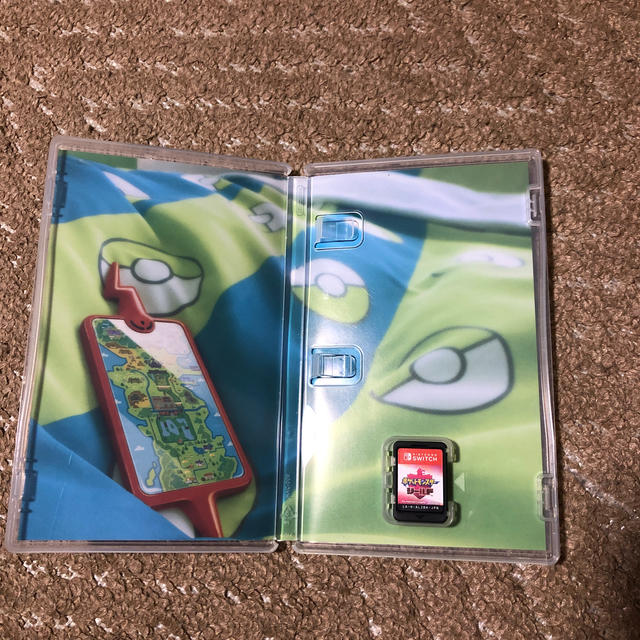 Nintendo Switch(ニンテンドースイッチ)のポケモン　スイッチ　シールド エンタメ/ホビーのゲームソフト/ゲーム機本体(家庭用ゲームソフト)の商品写真