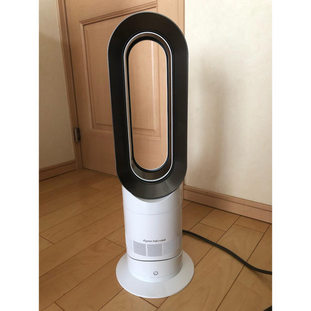 Dyson(ダイソン)のダイソン　AM09   hot&cool   扇風機 スマホ/家電/カメラの冷暖房/空調(電気ヒーター)の商品写真