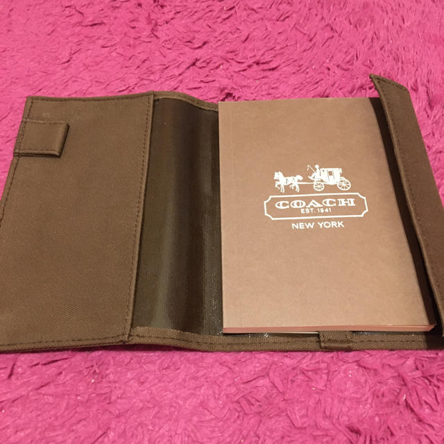 COACH(コーチ)のCOACHブックカバー付きノート  ハンドメイドの文具/ステーショナリー(ブックカバー)の商品写真