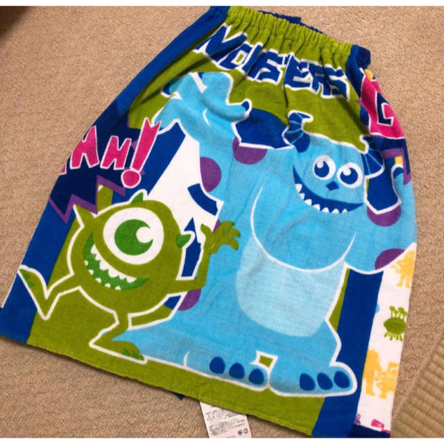 特別セール品 ディズニー モンスターインク マイク フード付き タオル ラップ 新品 スナップ付きタオル ラップタオル モンスターズインク