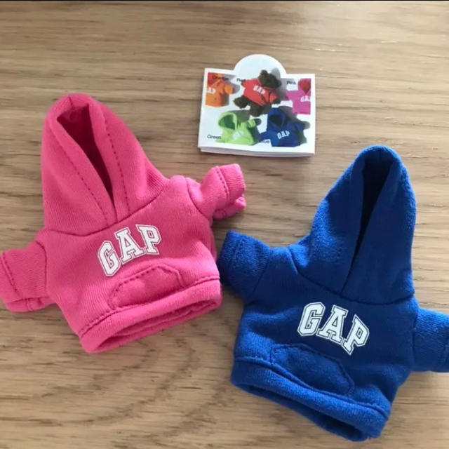 GAP(ギャップ)の《新品、未使用》GAP ガチャガチャ　ガチャ　パーカー エンタメ/ホビーのおもちゃ/ぬいぐるみ(キャラクターグッズ)の商品写真