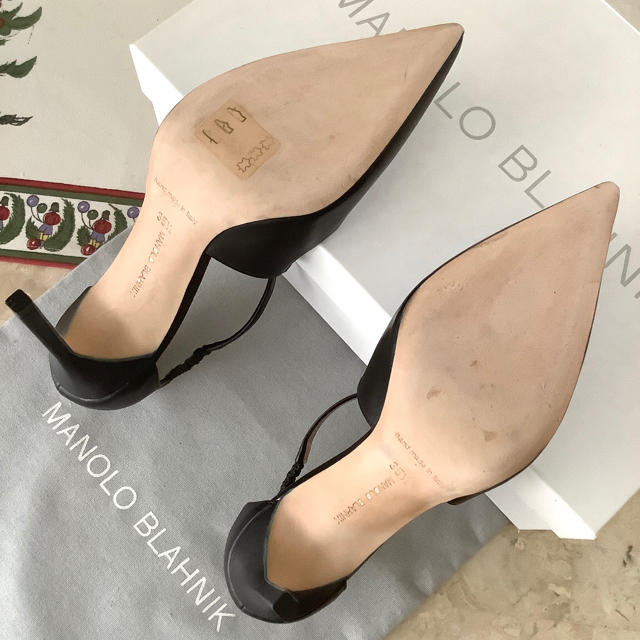 MANOLO BLAHNIK(マノロブラニク)の新品!憧れのマノロブラニク クロスストラップ 最上級カーフ 22.5㎝ レディースの靴/シューズ(サンダル)の商品写真