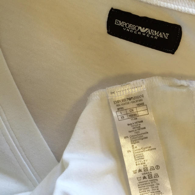 Emporio Armani(エンポリオアルマーニ)のエンポリオアルマーニ♡ロゴロンT レディースのトップス(Tシャツ(長袖/七分))の商品写真