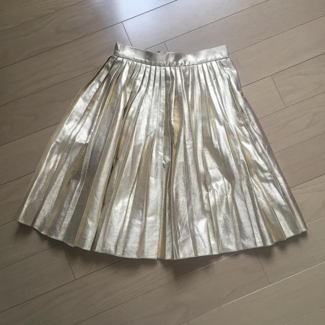 SPIRAL GIRL(スパイラルガール)のゴールドプリーツスカート♡ レディースのスカート(ひざ丈スカート)の商品写真