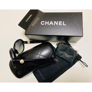 シャネル(CHANEL)のCHANEL サングラス　パールモチーフ　ブラック(サングラス/メガネ)