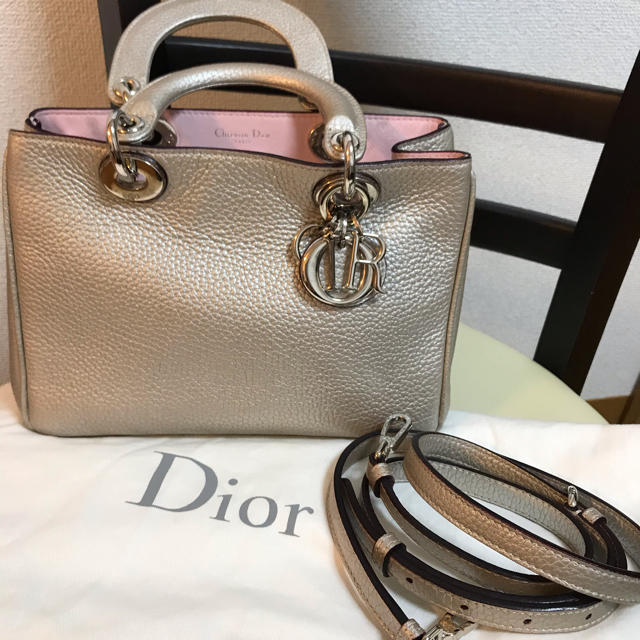 Dior(ディオール)の【美品】ディオール　ディオリッシモ　バッグ レディースのバッグ(ハンドバッグ)の商品写真