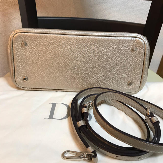 Dior(ディオール)の【美品】ディオール　ディオリッシモ　バッグ レディースのバッグ(ハンドバッグ)の商品写真