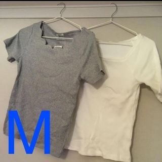 ジーユー(GU)のM 襟で遊ぶ　2着(Tシャツ(半袖/袖なし))