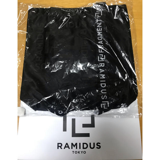 FRAGMENT(フラグメント)のMサイズ 黒 fragment design RAMIDUS トートバッグ メンズのバッグ(トートバッグ)の商品写真