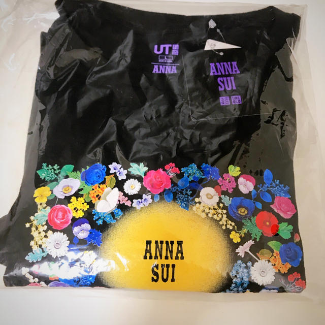 ANNA SUI(アナスイ)のユニクロ×アナスイ　コラボTシャツ　Lサイズ レディースのトップス(Tシャツ(半袖/袖なし))の商品写真