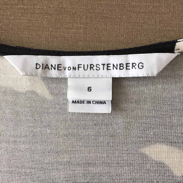 DIANE von FURSTENBERG(ダイアンフォンファステンバーグ)の（ご予約済）DVF／ワンピース（黒×白） レディースのワンピース(ひざ丈ワンピース)の商品写真