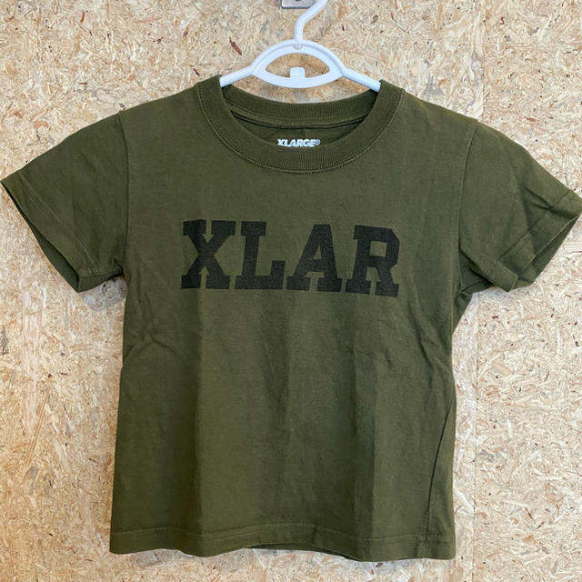 XLARGE(エクストララージ)のあーちゃん様専用XLARGEKIDSカーキXLARロゴT110 キッズ/ベビー/マタニティのキッズ服男の子用(90cm~)(Tシャツ/カットソー)の商品写真