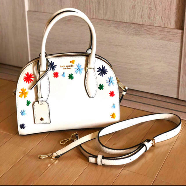 kate spade new york(ケイトスペードニューヨーク)のケイトスペード　バック　ハンド・ショルダー  2way レディースのバッグ(ハンドバッグ)の商品写真