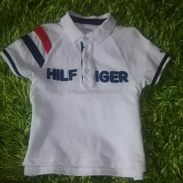 TOMMY HILFIGER(トミーヒルフィガー)のTOMMY HILFIGER　白ポロシャツ　3T キッズ/ベビー/マタニティのキッズ服男の子用(90cm~)(Tシャツ/カットソー)の商品写真