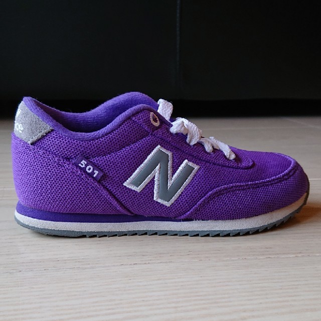 New Balance(ニューバランス)のニューバランス キッズシューズ 15.5cm キッズ/ベビー/マタニティのキッズ靴/シューズ(15cm~)(スニーカー)の商品写真