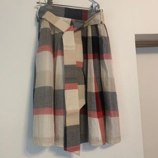 バーバリーブルーレーベル(BURBERRY BLUE LABEL)のBLUE LABELスカート(ひざ丈スカート)