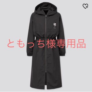 ユニクロ(UNIQLO)のともっち様専用品 ユニクロ ディズニーラブミニーマウス アンブッシュ コート(レインコート)