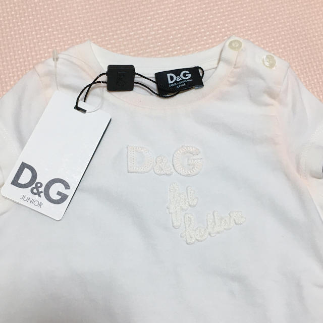 DOLCE&GABBANA(ドルチェアンドガッバーナ)の《新品》D&G JUNIOR Tシャツ キッズ/ベビー/マタニティのベビー服(~85cm)(Ｔシャツ)の商品写真