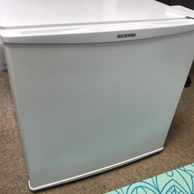 アイリスオーヤマ　小型冷蔵庫45Ｌ　IRR-45