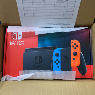 ニンテンドースイッチ(Nintendo Switch)の新品 Nintendo Switch ネオン 本体(家庭用ゲーム機本体)