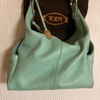 トッズ(TOD'S)の専用！トッズ　ショルダーバック　数回使用(ショルダーバッグ)